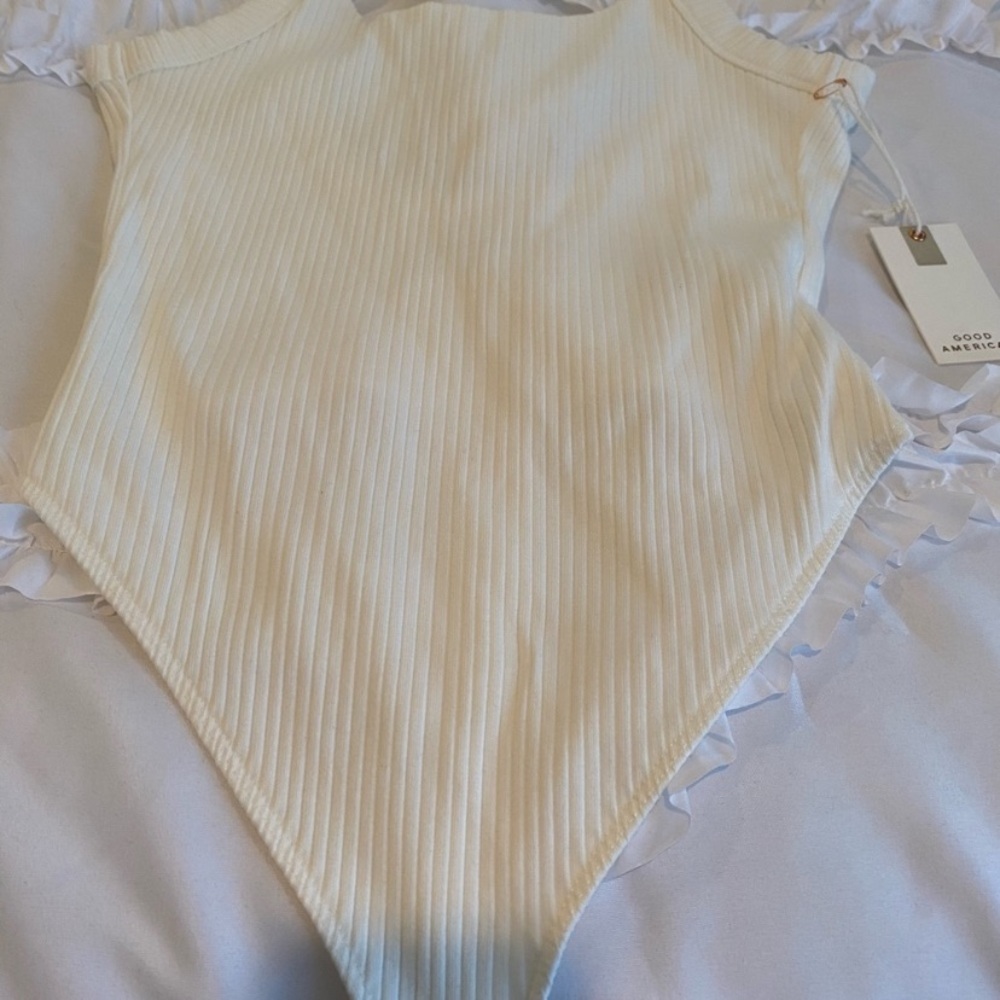 Good American Ribbed Scoop Back Bodysuit